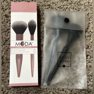 NEW! Makeup brushes! Moda & boxy charm -4 pieces